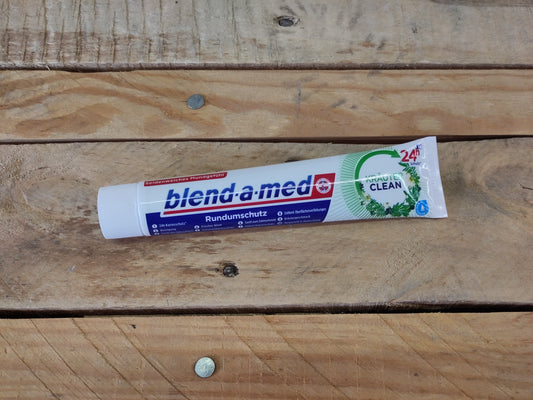 Zahncream "Blend-a-Med"